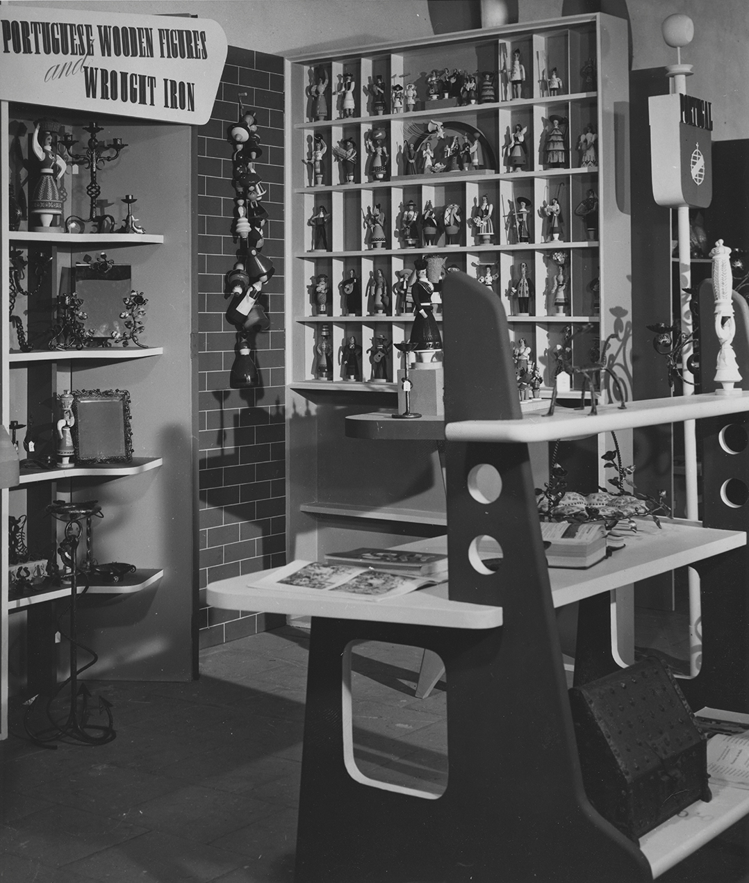 Trade fair booth signed Portuguese Wooden Figures and Wrought Iron, Chicago, 1950